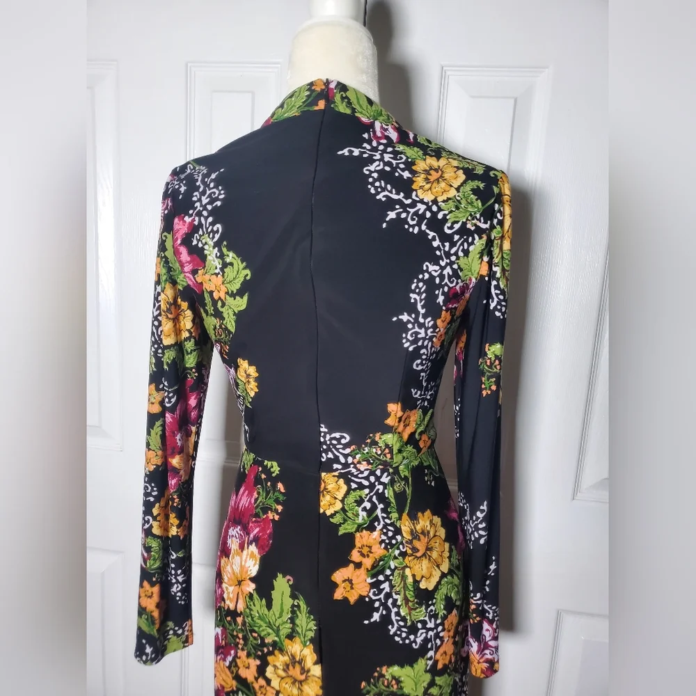 Clover and Sloane Long Sleeve Ruched Neck And Waist Lined Floral Pencil Dress - Picture 6 of 16